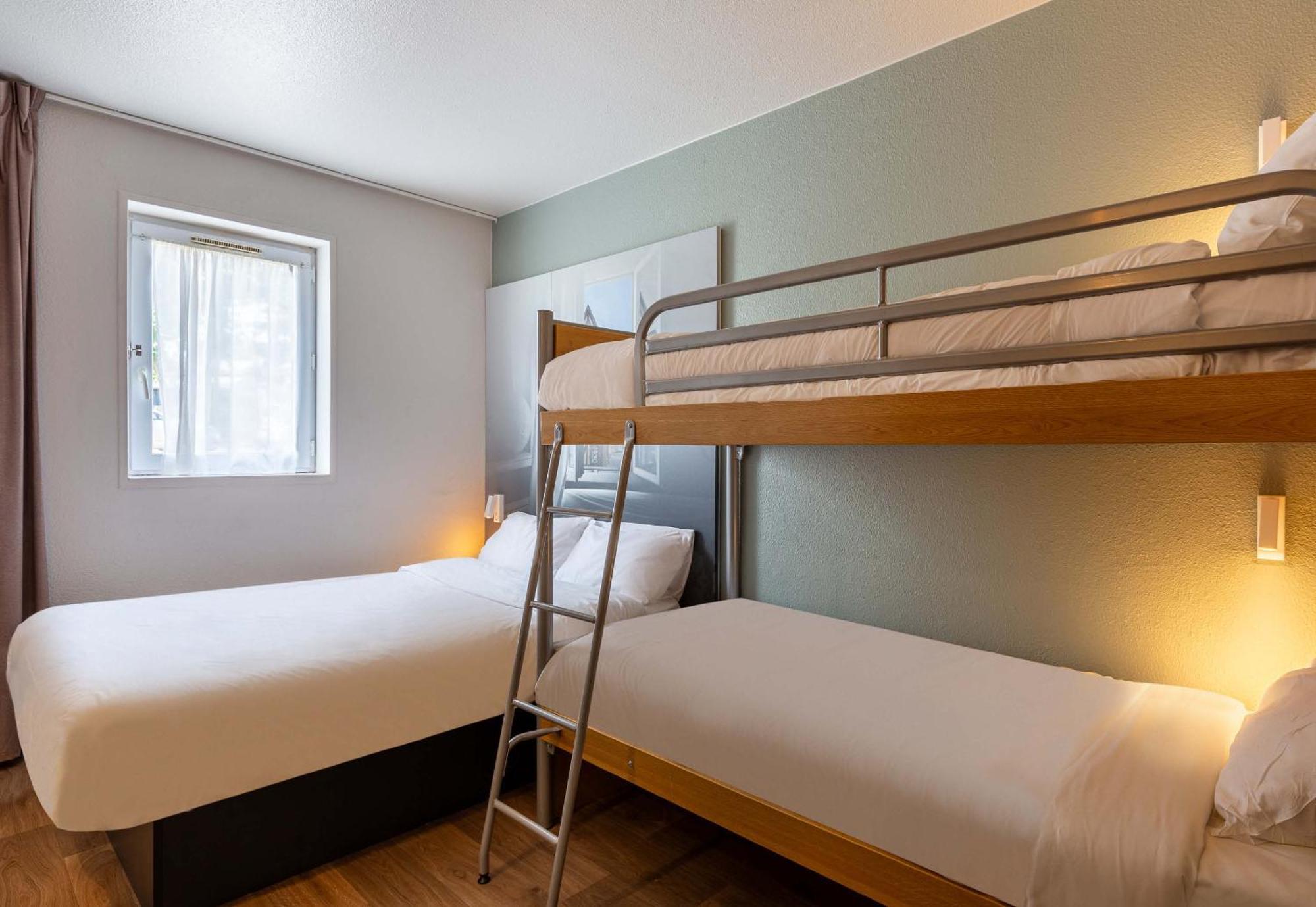 B&B Hotel Chartres Le Coudray Екстериор снимка