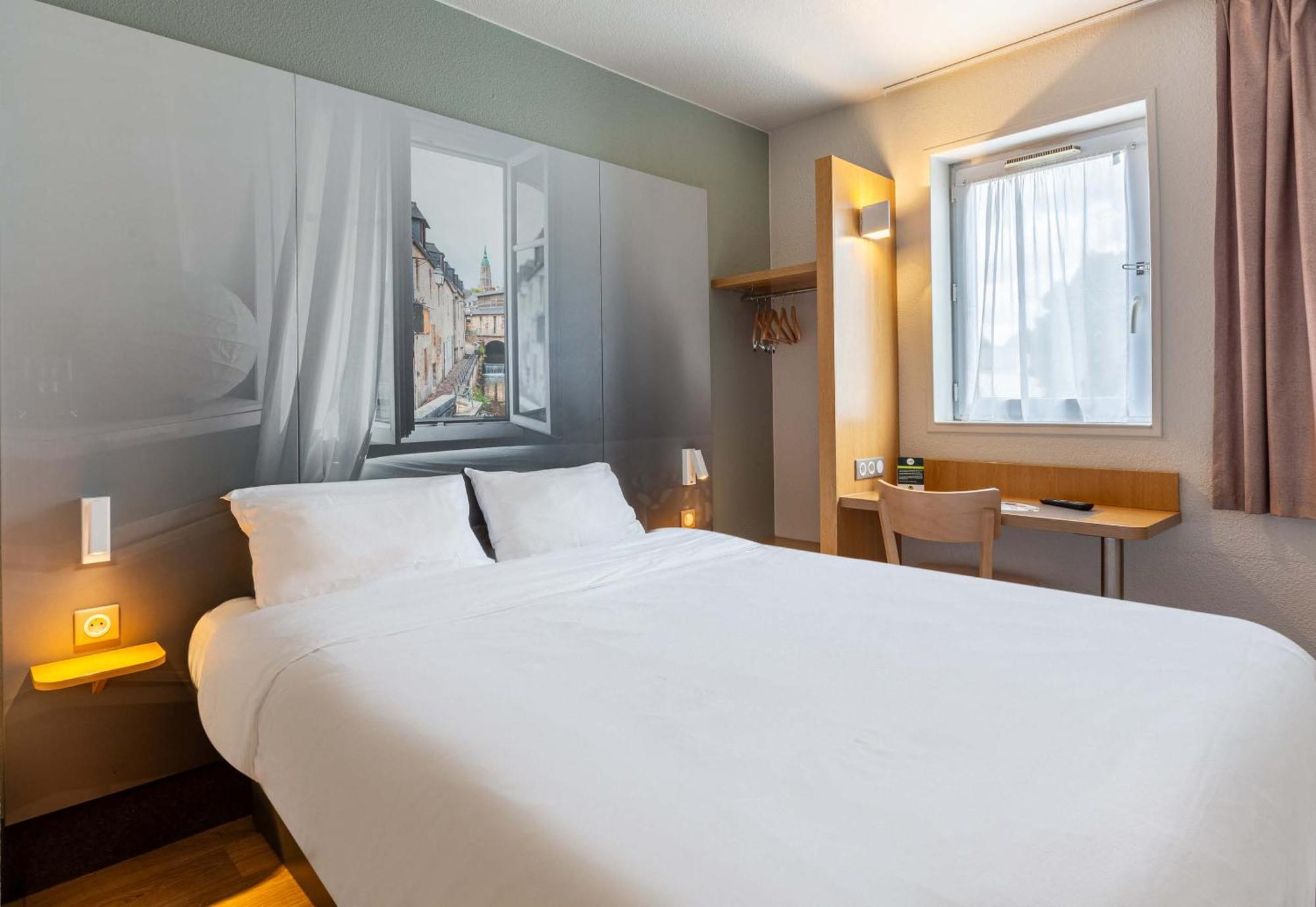B&B Hotel Chartres Le Coudray Екстериор снимка