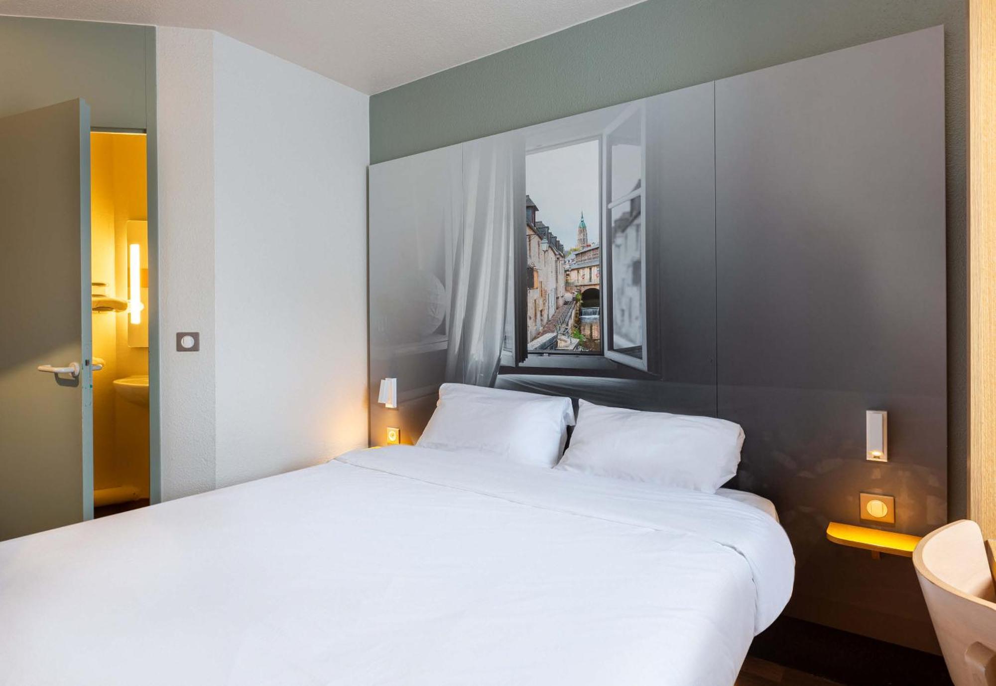B&B Hotel Chartres Le Coudray Екстериор снимка