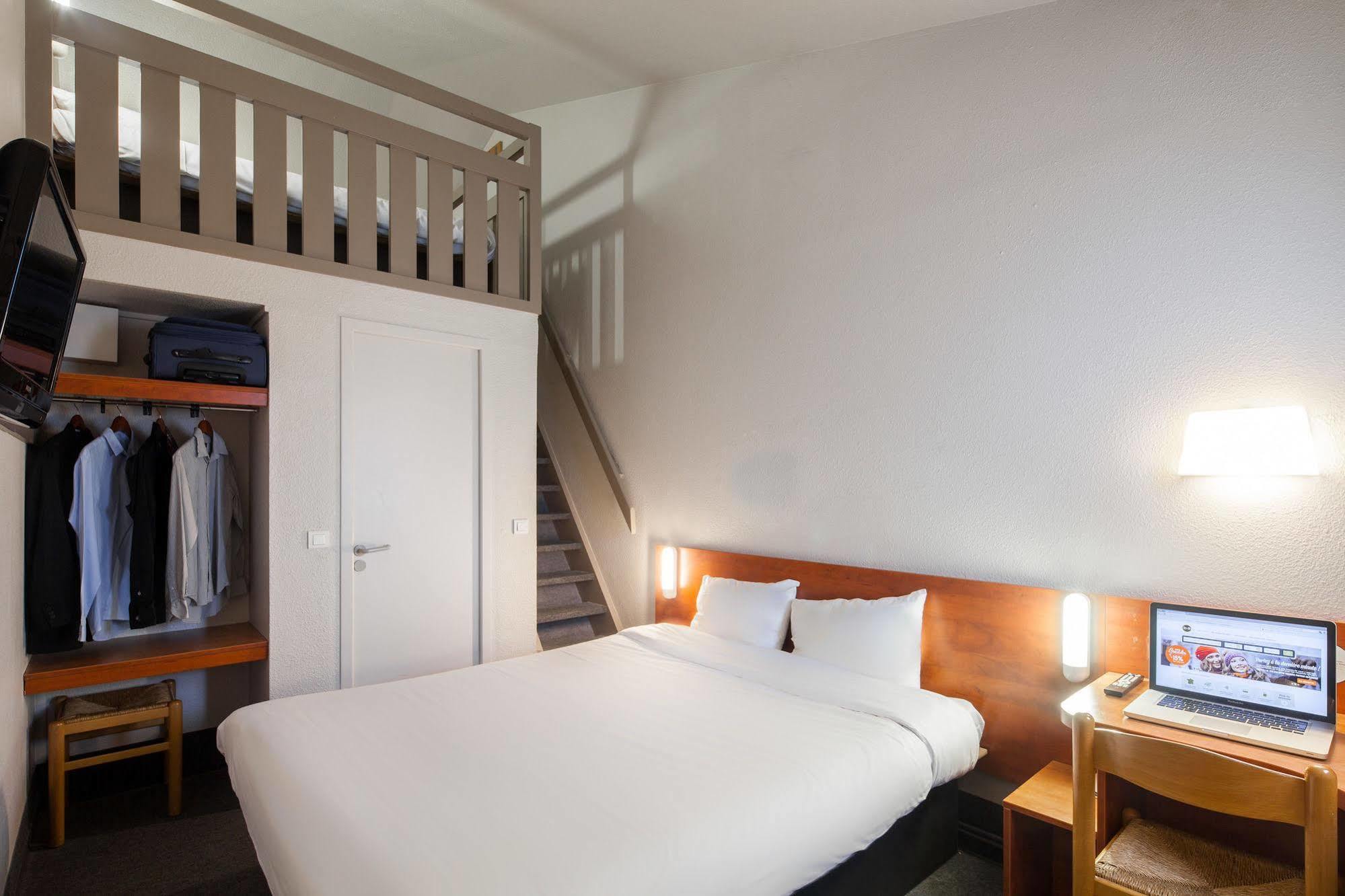 B&B Hotel Chartres Le Coudray Екстериор снимка